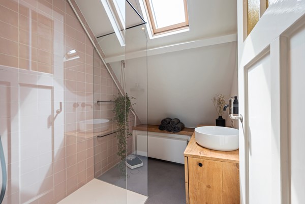 Medium property photo - Zaanenstraat 101, 2022 CM Haarlem